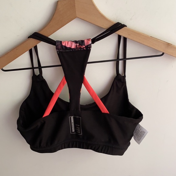 Mondetta Black and Strappy sports bra, Size S - Picture 11 of 12